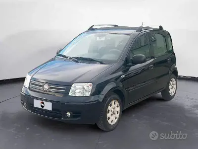 Usata Fiat Panda Emotion 69 CV (50 kW) 2011 Nero Utilitaria