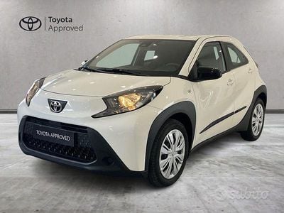 Usata Toyota Aygo X Active 72 CV (52 kW) 2024 Bianco SUV