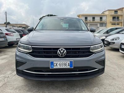 Usata VW Tiguan Life 122 CV (89 kW) 2022 Grigio SUV