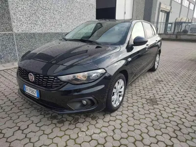 Usata Fiat Tipo Business 120 CV (88 kW) 2020 Nero Station wagon