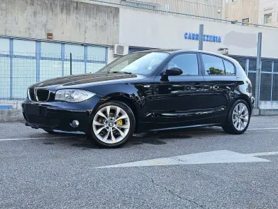 Usata BMW 118 122 CV (89 kW) 2006 Nero Utilitaria