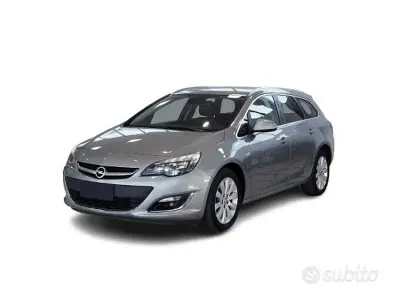 Usata Opel Astra Cosmo 110 CV (80 kW) 2015 Grigio Station wagon