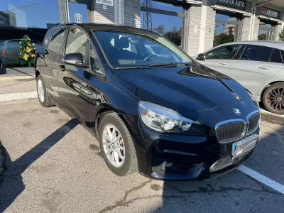 Usata BMW 218 Active Tourer Advantage 150 CV (110 kW) 2016 Nero Monovolume