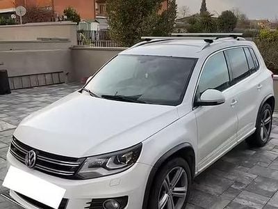 Usata VW Tiguan R-line 140 CV (102 kW) 2015 Bianco SUV