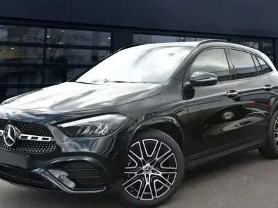 Usata Mercedes GLA200 AMG 150 CV (110 kW) 2026 Metallicalacca cosmosner SUV