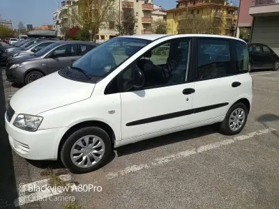 Usata Fiat Multipla Active 103 CV (75 kW) 2006 Bianco Monovolume