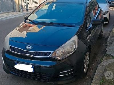 Usata Kia Rio 2016 Nero Utilitaria