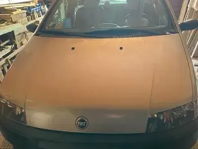 Usata Fiat Punto 60 CV (44 kW) 2000 Utilitaria