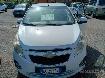 Usata Chevrolet Spark 68 CV (50 kW) 2011 Bianco Utilitaria