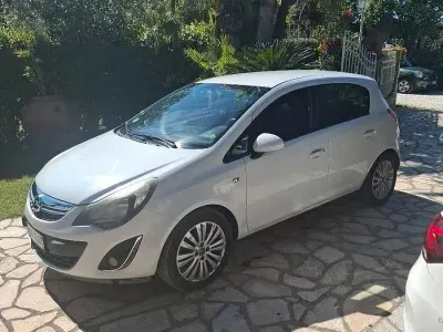 Usata Opel Corsa 85 CV (62 kW) 2013 Bianco Utilitaria
