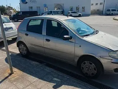 Usata Fiat Punto 60 CV (44 kW) 2004 Utilitaria