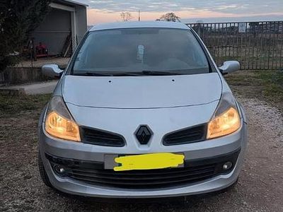 Usata Renault Clio III 100 CV (73 kW) 2008 Grigio