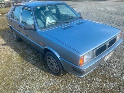 Usata Lancia Delta 75 CV (55 kW) 1989 Utilitaria