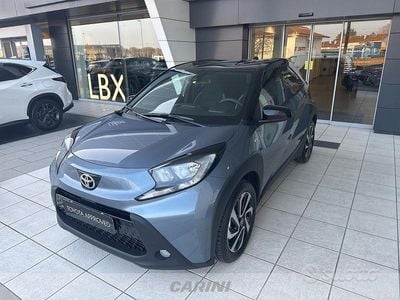 Usata Toyota Aygo X Trend 72 CV (52 kW) 2024 Grigio SUV