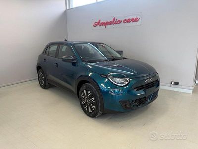 Nuova Fiat 600 Pop 110 CV (80 kW) 2025 Verde SUV