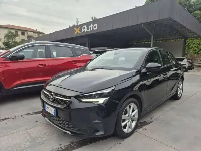 Usata Opel Corsa Elegance 101 CV (74 kW) 2022 Nero Utilitaria