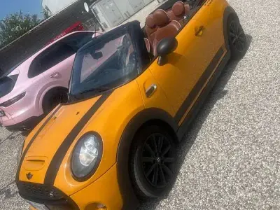 Usata Mini Cooper S Cabriolet 192 CV (141 kW) 2017 Giallo Cabrio