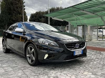 Usata Volvo V40 R-Design Kinetic 120 CV (88 kW) 2016 Berlina