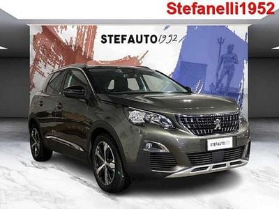 Usata Peugeot 3008 Allure 131 CV (96 kW) 2020 Grigio moka SUV