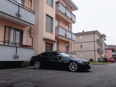 Usata BMW 325 218 CV (160 kW) 2007 Nero Coupé