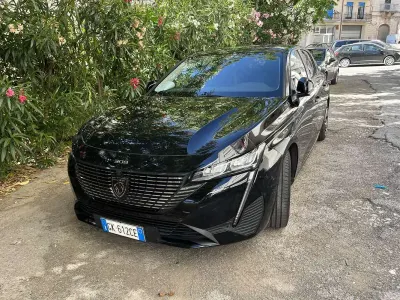 Usata Peugeot 308 Allure 131 CV (96 kW) 2022 Nero Berlina