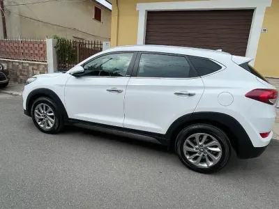 Usata Hyundai Tucson 141 CV (103 kW) 2016 Bianco SUV
