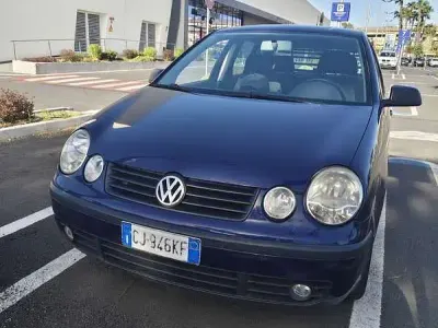 Usata VW Polo Comfortline 75 CV (55 kW) 2003 Blu/azzurro Berlina
