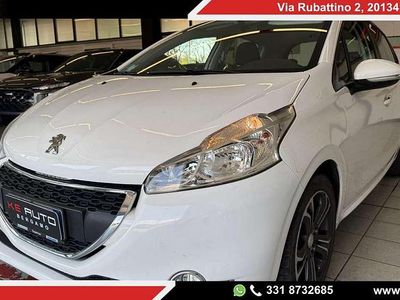 Usata Peugeot 208 Active 82 CV (60 kW) 2015 Bianco Utilitaria