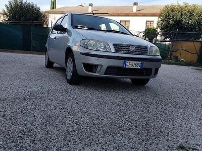 Usata Fiat Punto 54 CV (39 kW) 2010 Grigio Utilitaria