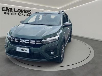 Usata Dacia Sandero Expression 101 CV (74 kW) 2023 Verde scuro Utilitaria