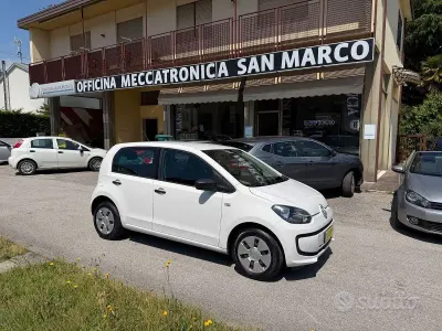 Usata VW up! Move 75 CV (55 kW) 2012 Bianco Utilitaria