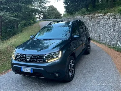 Usata Dacia Duster Prestige 116 CV (85 kW) 2020 Grigio SUV