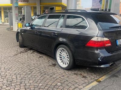 Usata BMW 520 163 CV (119 kW) 2006 Nero Berlina