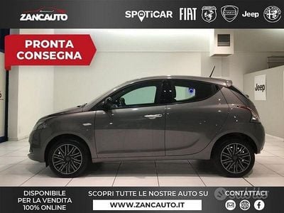 Usata Lancia Ypsilon S 70 CV (51 kW) 2023 Grigio Utilitaria