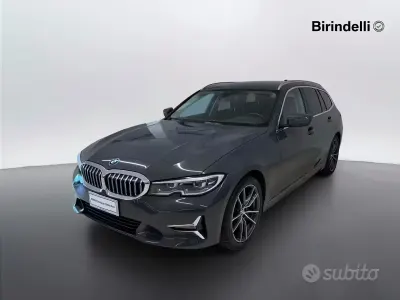 Usata BMW 320 Luxury Line 190 CV (139 kW) 2020 Dravit grey metallizzato Station wagon