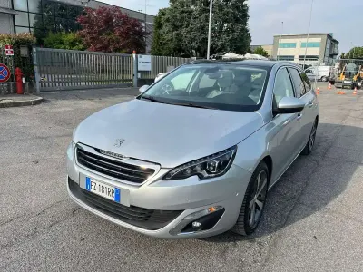 Usata Peugeot 308 Allure 131 CV (96 kW) 2015 Argento Station wagon