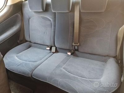 Usata Peugeot 206 68 CV (50 kW) 2003 Grigio Berlina