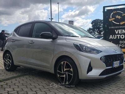 Usata Hyundai i10 Prime 67 CV (49 kW) 2021 Argento Utilitaria