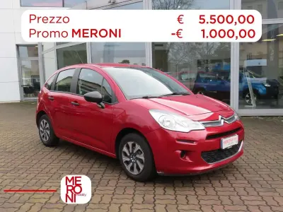 Używany Citroën C3 Attraction 68 KM (50 kW) 2013 Czerwony Sedan/Limuzyna