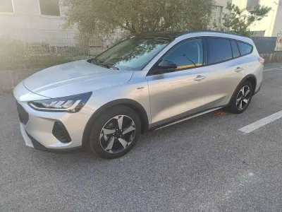 Usata Ford Focus Active 116 CV (85 kW) 2023 Argento Station wagon