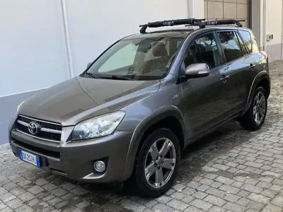 Usata Toyota RAV4 Luxury 150 CV (110 kW) 2009 SUV
