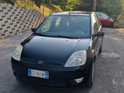 Usata Ford Fiesta 68 CV (50 kW) 2003 Utilitaria