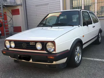 Usata VW Golf II GTI 111 CV (81 kW) 1987 Bianco Utilitaria