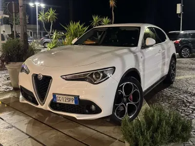 Usata Alfa Romeo Stelvio Ti 209 CV (153 kW) 2022 SUV