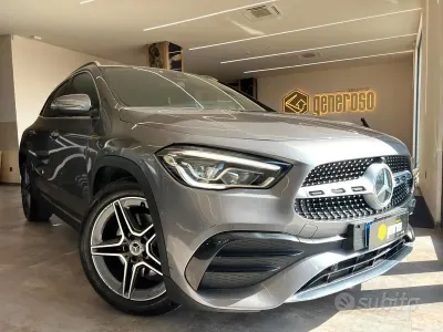 Usata Mercedes GLA200 Premium 150 CV (110 kW) 2021 Grigio SUV