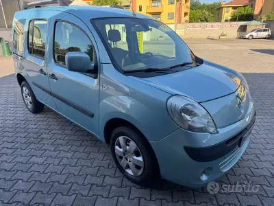 Usata Renault Kangoo 105 CV (77 kW) 2008 Blu Monovolume