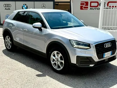 Usata Audi Q2 Advanced 115 CV (84 kW) 2017 Grigio SUV