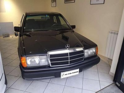 Usata Mercedes 190 109 CV (80 kW) 1992 Nero Berlina