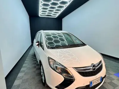 Usata Opel Zafira Tourer 150 CV (110 kW) 2012 Monovolume