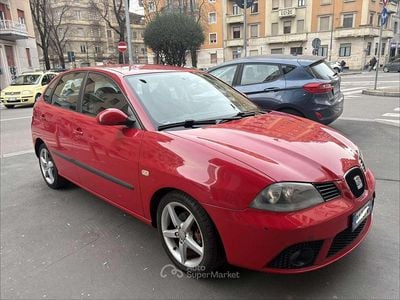 Usata Seat Ibiza Stylance 69 CV (50 kW) 2007 Rosso Utilitaria